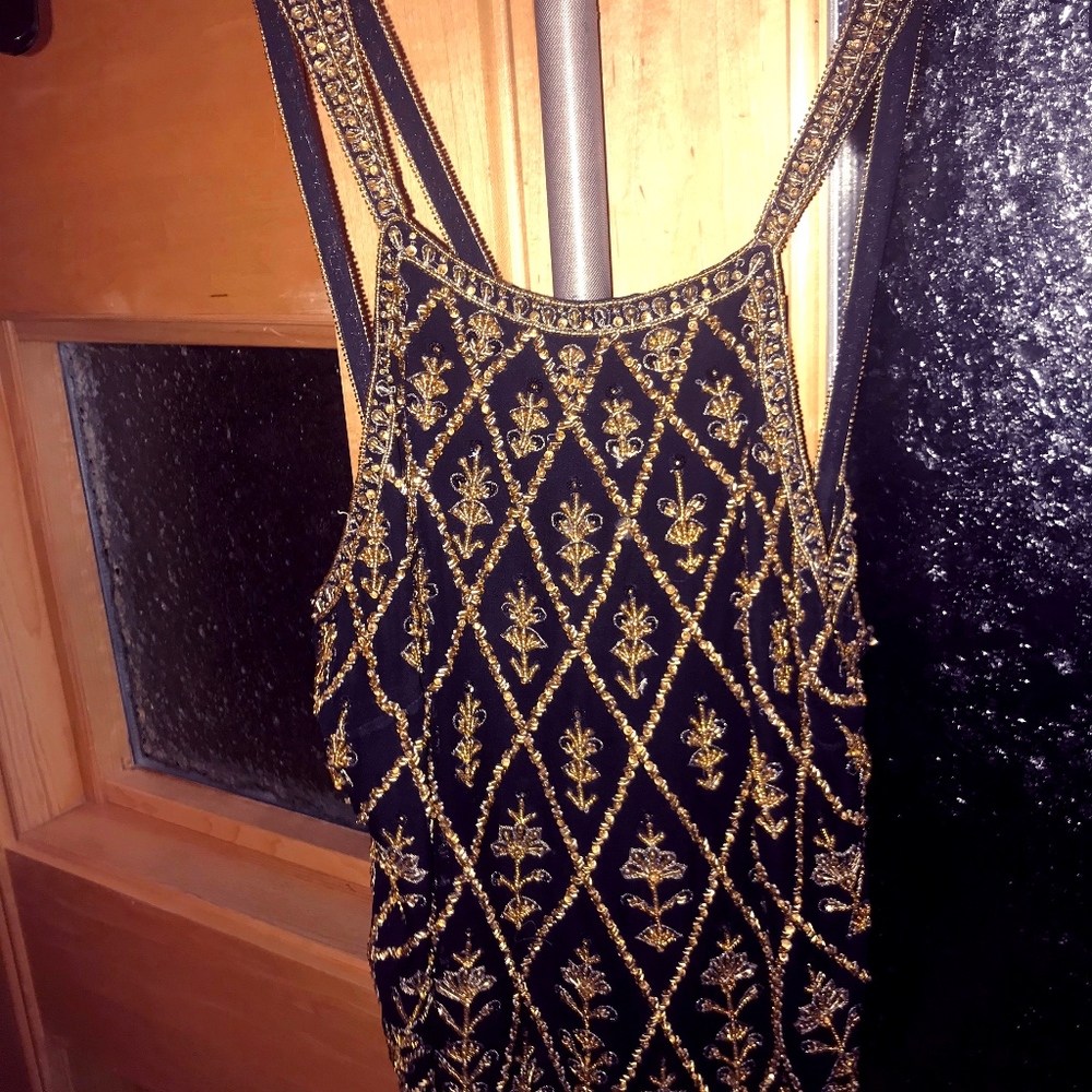 Fancy gorgeous sequined tank top Escada Size 36